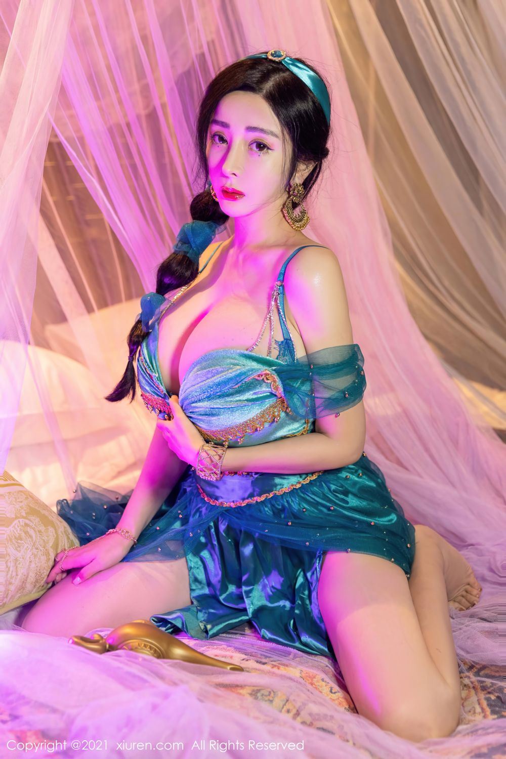 《秀人网 允薾(Yun Er) 波涛胸涌写真 No.4243》第7张,模特允薾(Yun Er),秀人网,波涛胸涌主题,全套62张