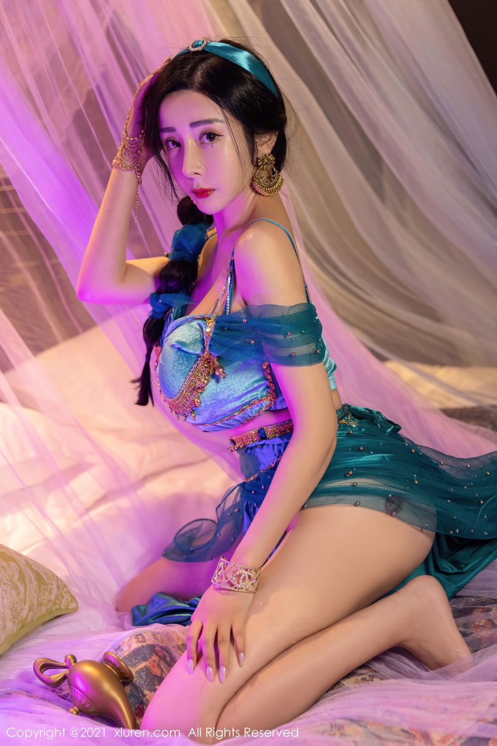 《秀人网 允薾(Yun Er) 波涛胸涌写真 No.4243》第11张,模特允薾(Yun Er),秀人网,波涛胸涌主题,全套62张