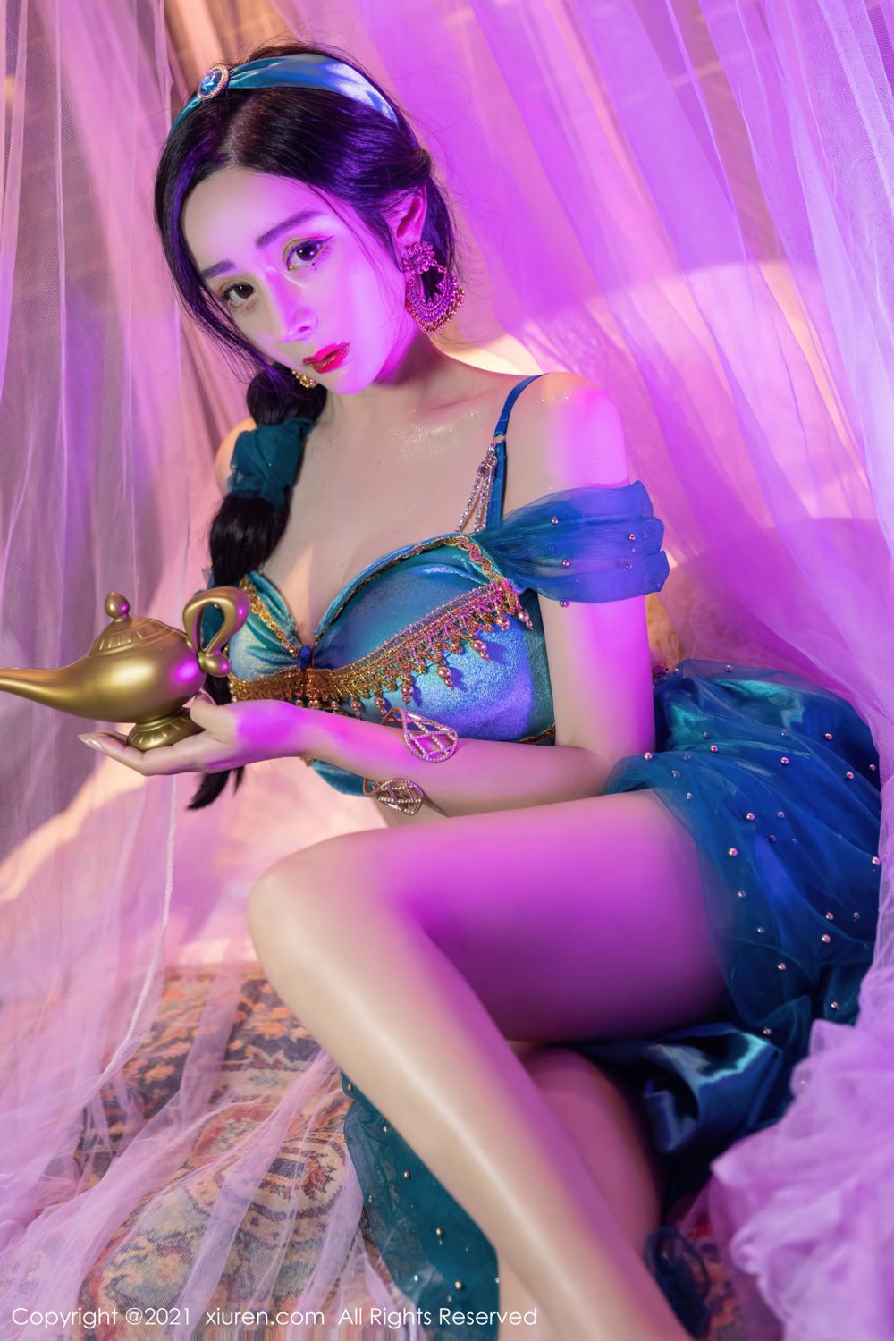 《秀人网 允薾(Yun Er) 波涛胸涌写真 No.4243》第13张,模特允薾(Yun Er),秀人网,波涛胸涌主题,全套62张