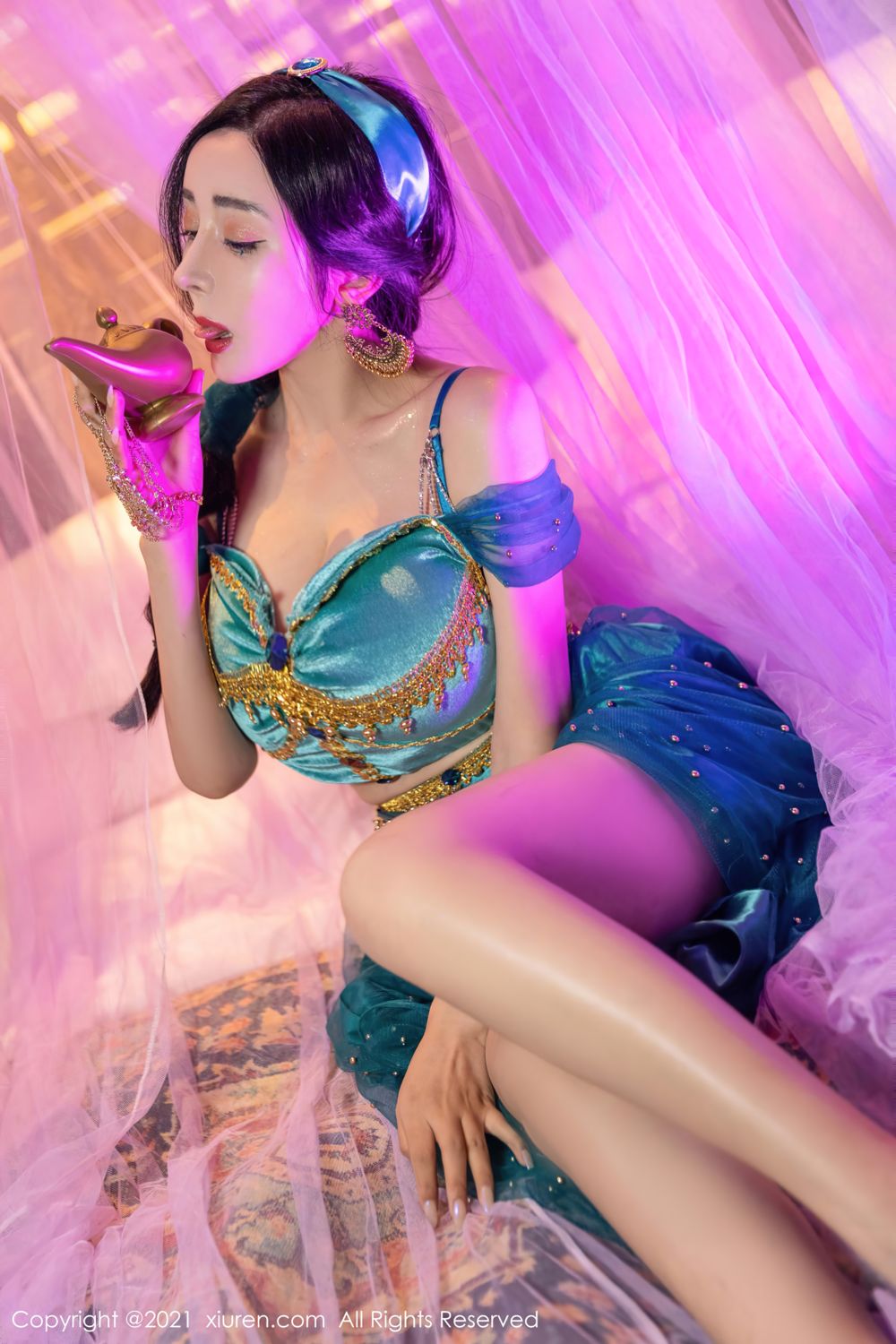 《秀人网 允薾(Yun Er) 波涛胸涌写真 No.4243》第16张,模特允薾(Yun Er),秀人网,波涛胸涌主题,全套62张