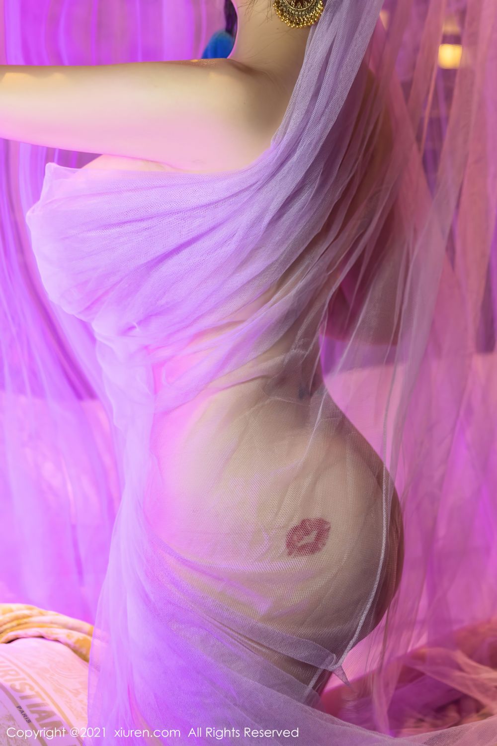 《秀人网 允薾(Yun Er) 波涛胸涌写真 No.4243》第55张,模特允薾(Yun Er),秀人网,波涛胸涌主题,全套62张