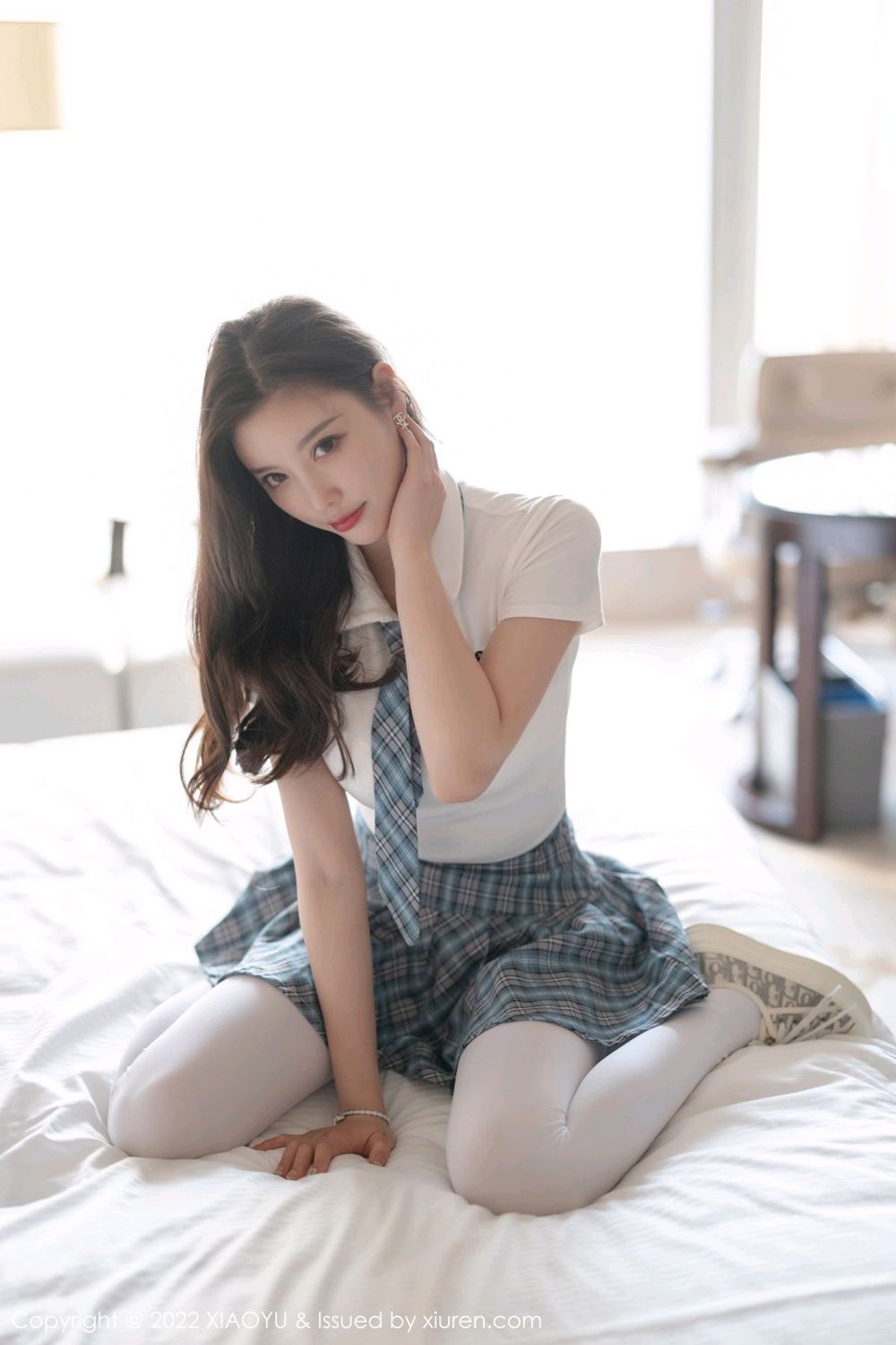 《语画界 杨晨晨 制服写真 VOL.692》第26张,模特杨晨晨,语画界,制服主题,全套100张