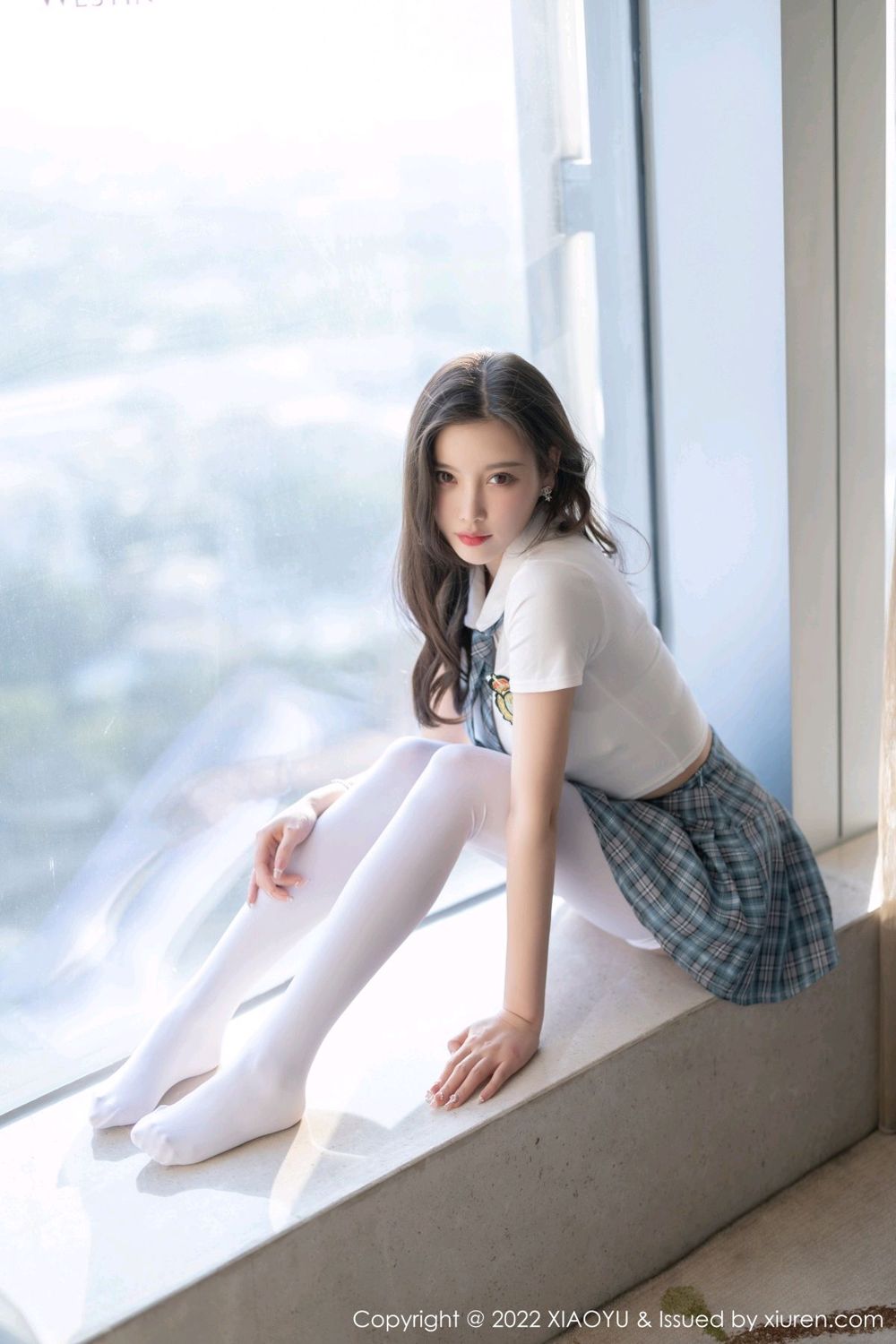 《语画界 杨晨晨 制服写真 VOL.692》第43张，模特杨晨晨，语画界，制服主题，全套100张