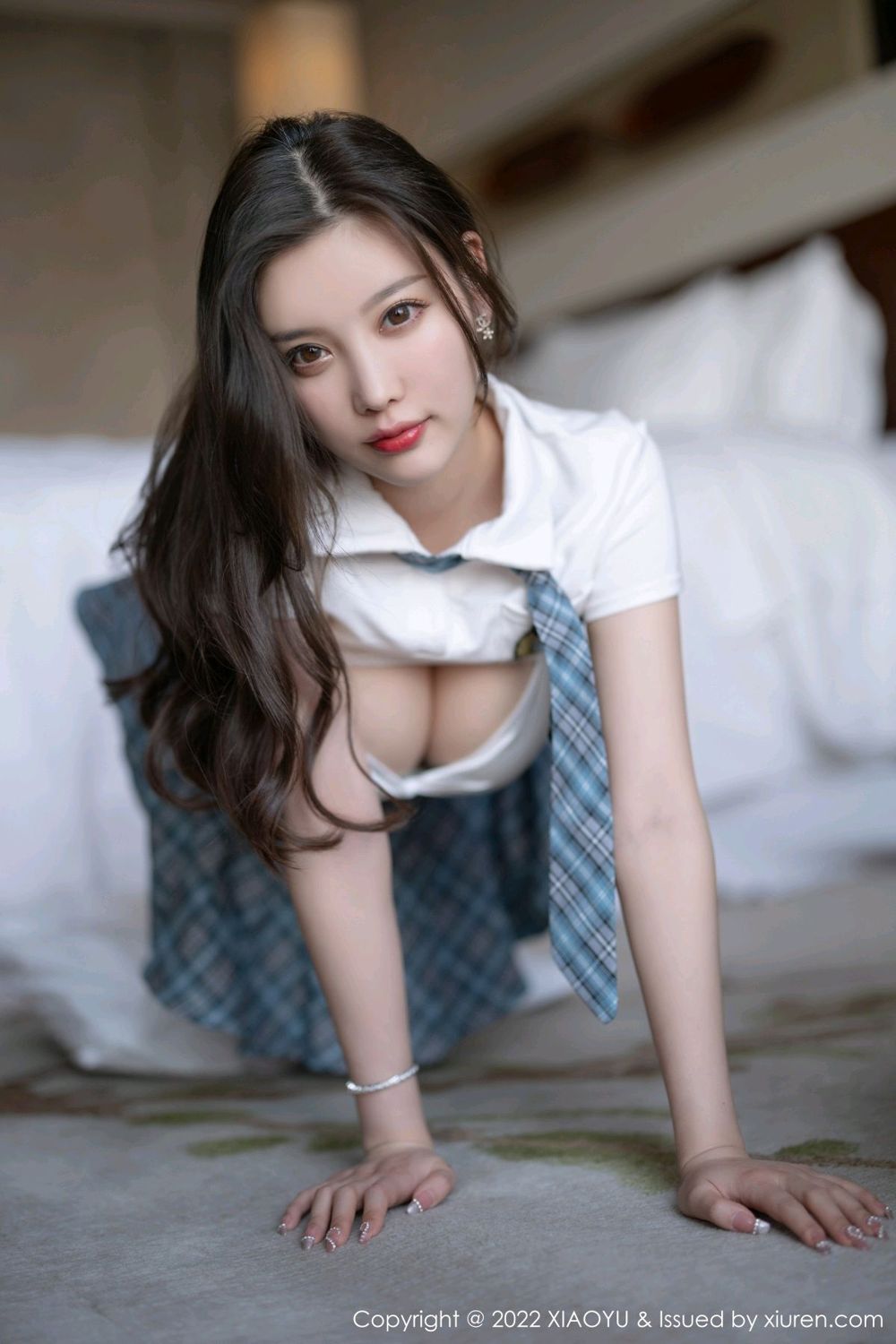 《语画界 杨晨晨 制服写真 VOL.692》第65张，模特杨晨晨，语画界，制服主题，全套100张