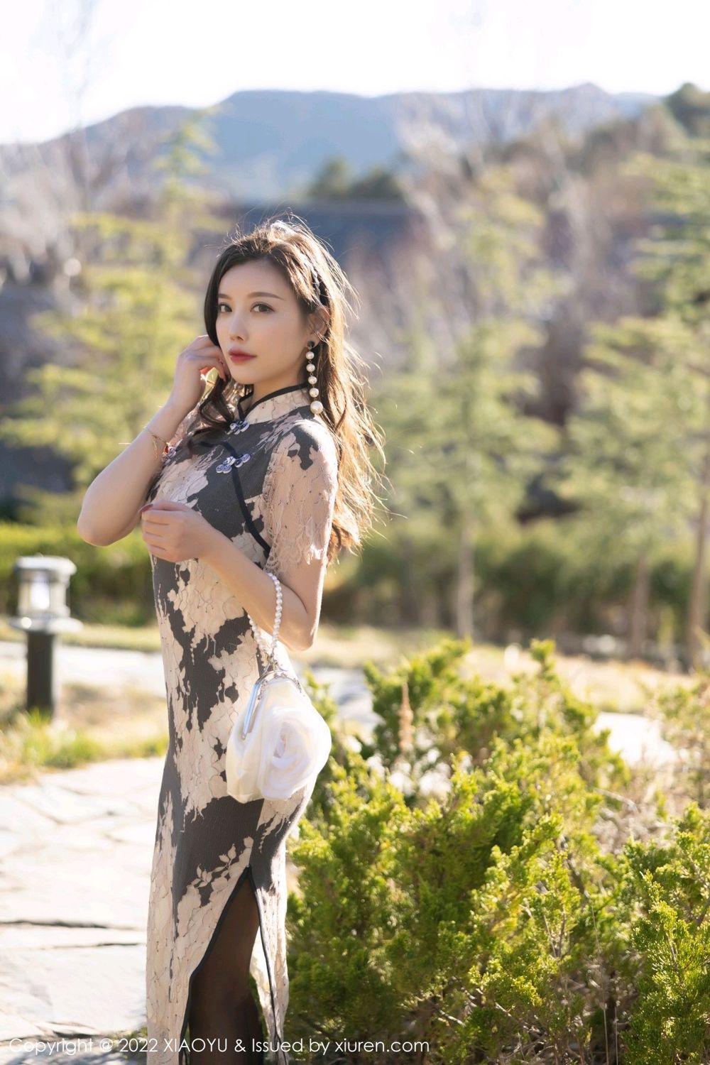 《语画界 杨晨晨 制服写真 VOL.697》第14张,模特杨晨晨,语画界,制服主题,全套84张