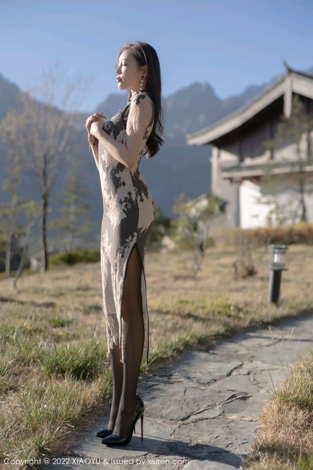 《语画界 杨晨晨 制服写真 VOL.697》第15张，模特杨晨晨，语画界，制服主题，全套84张