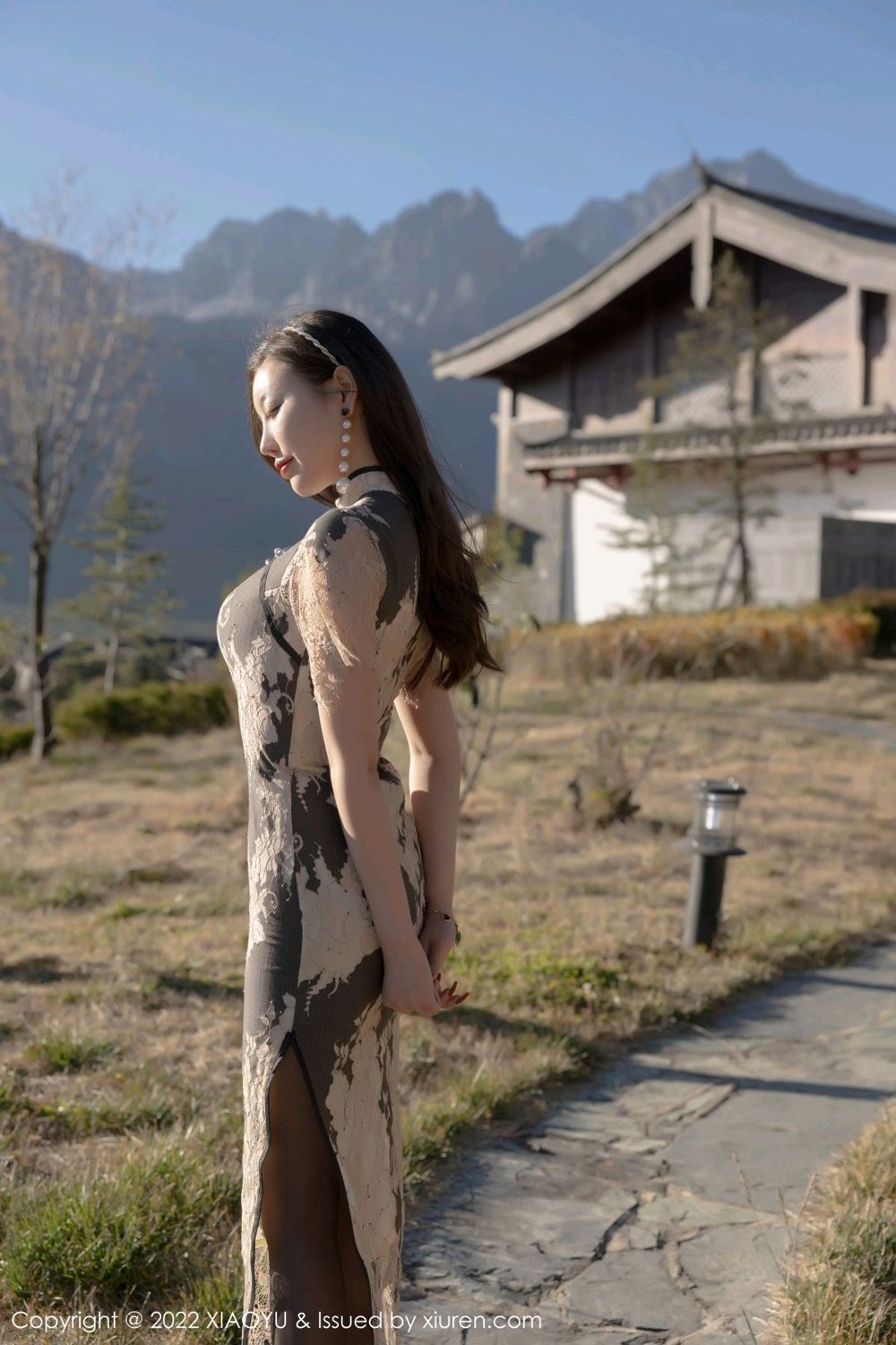 《语画界 杨晨晨 制服写真 VOL.697》第18张,模特杨晨晨,语画界,制服主题,全套84张