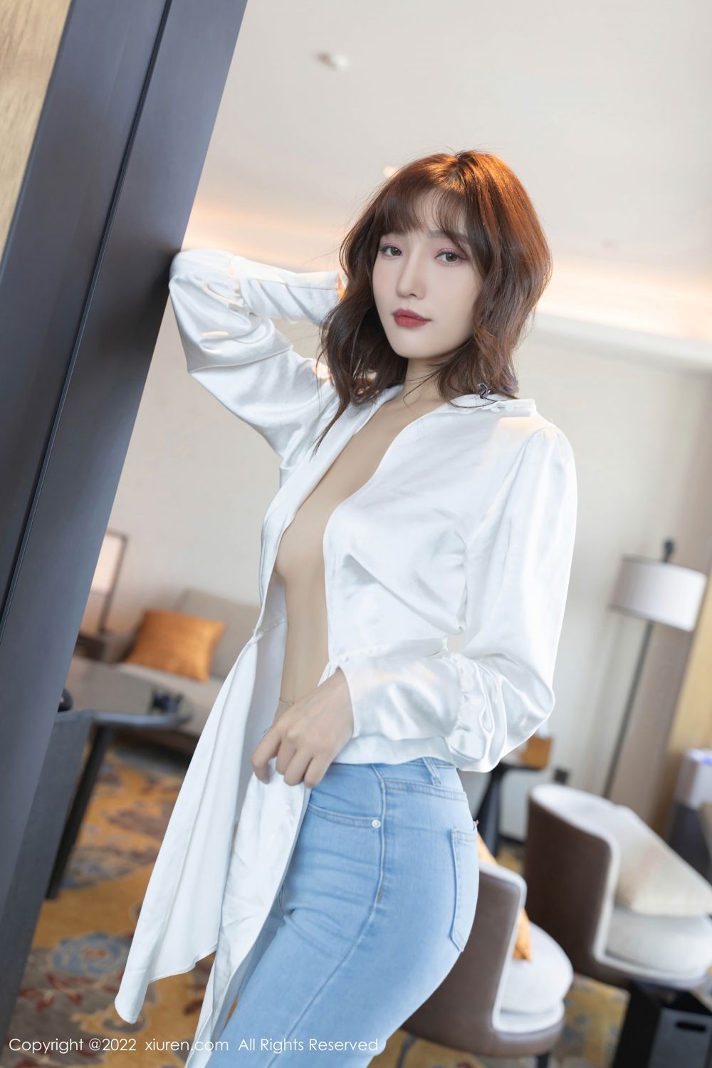 《秀人网 陆萱萱(Lu Xuan Xuan) 性感写真 No.4425》第49张，模特陆萱萱(Lu Xuan Xuan)，秀人网，性感主题，全套89张
