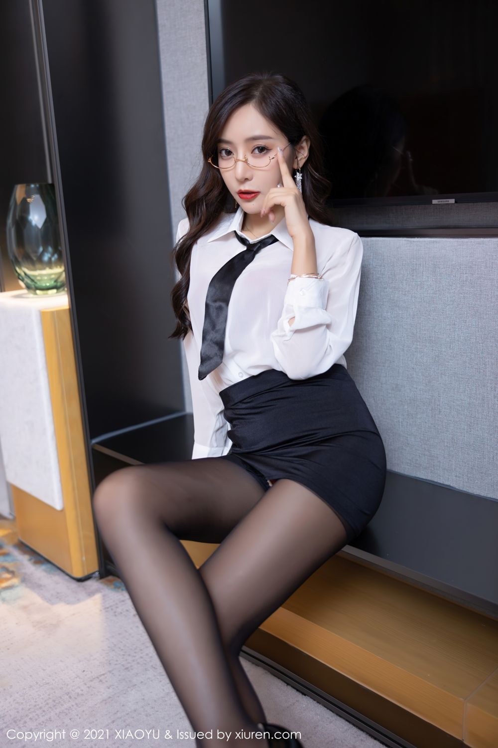 《语画界 王馨瑶(Yanni) 制服写真 VOL.665》第10张,模特王馨瑶(Yanni),语画界,制服主题,全套85张