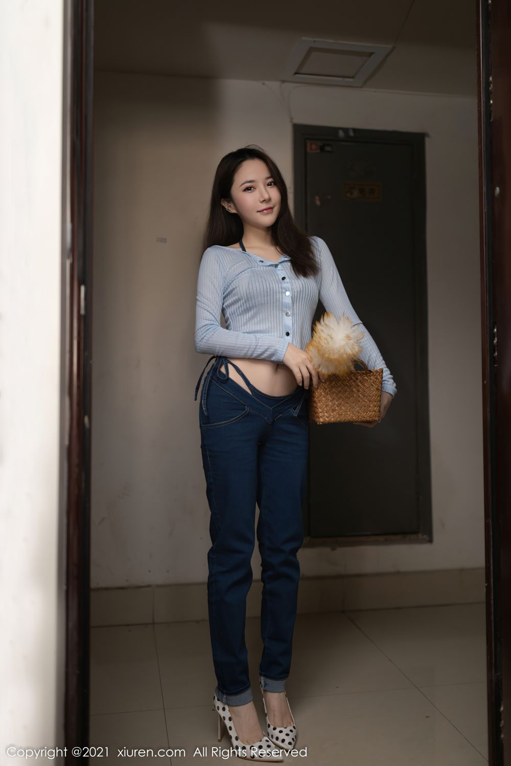 《秀人网 鱼子酱fish(Yu Zi Jiang Fish) 内衣写真 No.4352》第1张,模特鱼子酱fish(Yu Zi Jiang Fish),秀人网,内衣主题,全套84张