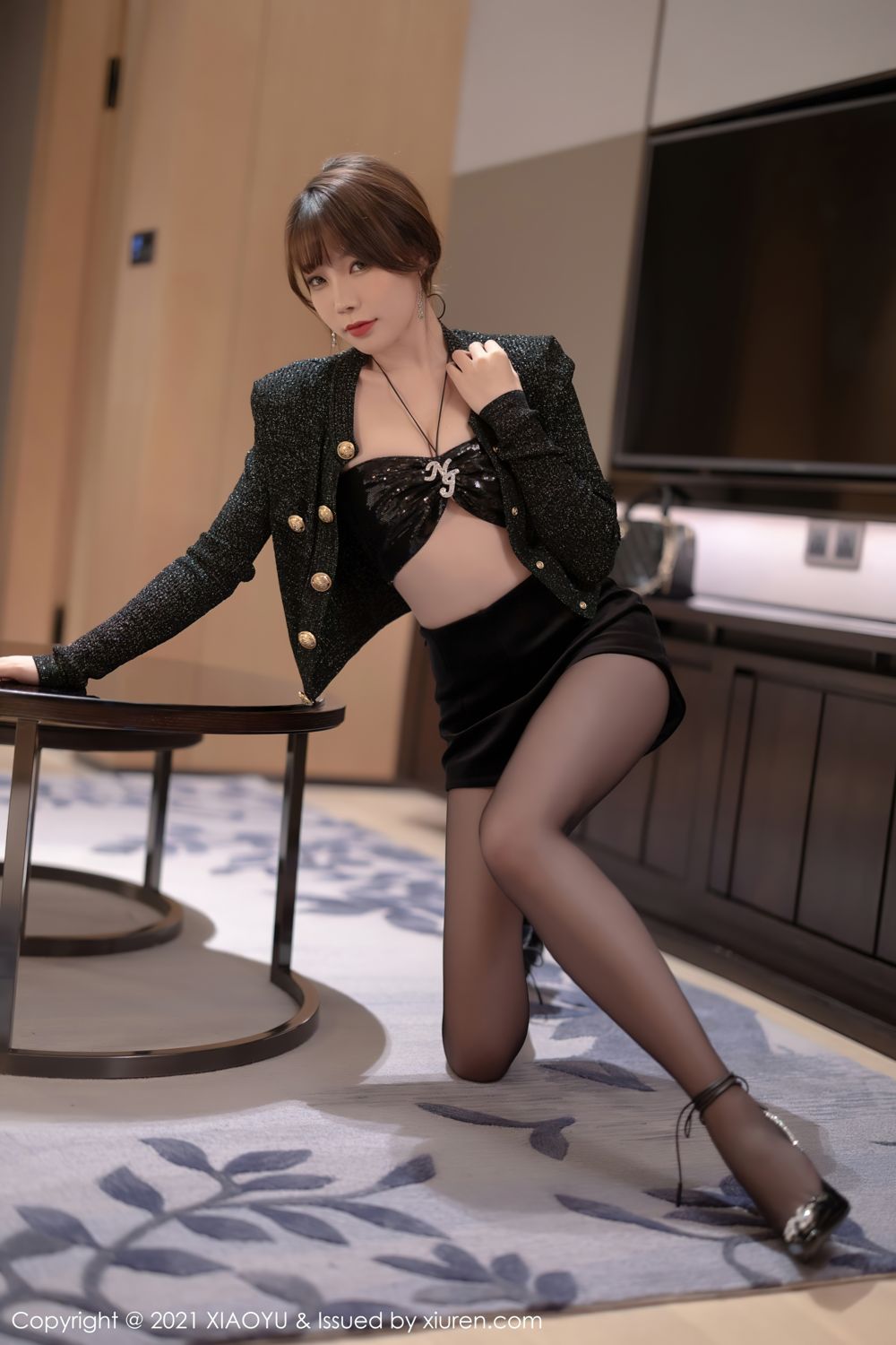 《语画界 芝芝Booty 制服写真 VOL.674》第20张,模特芝芝Booty,语画界,制服主题,全套81张