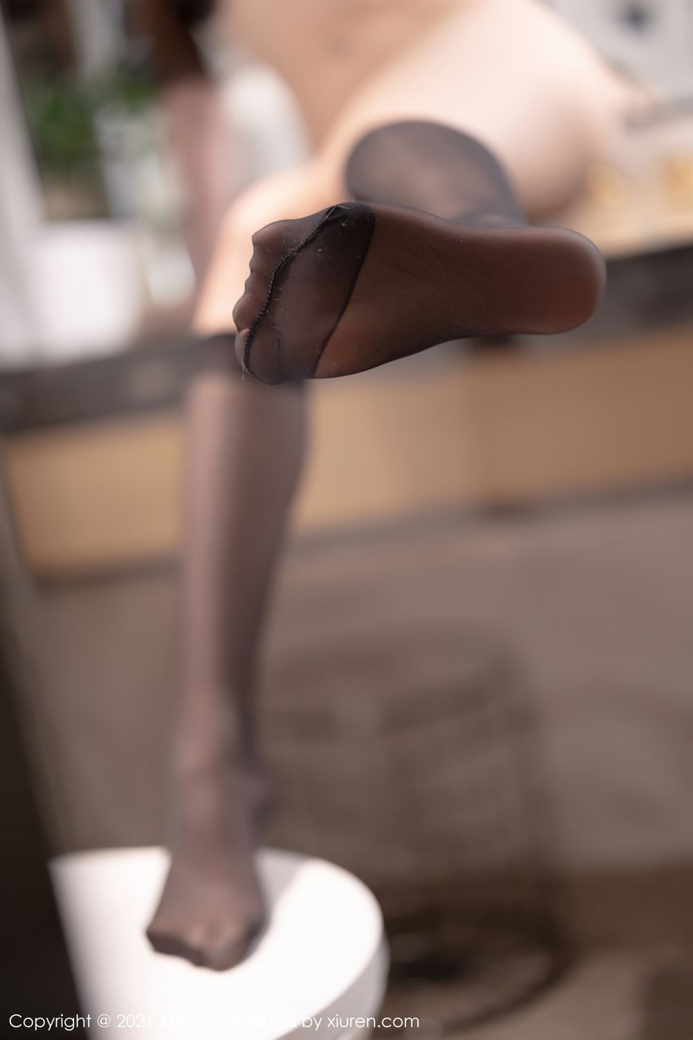 《语画界 芝芝Booty 制服写真 VOL.674》第58张,模特芝芝Booty,语画界,制服主题,全套81张