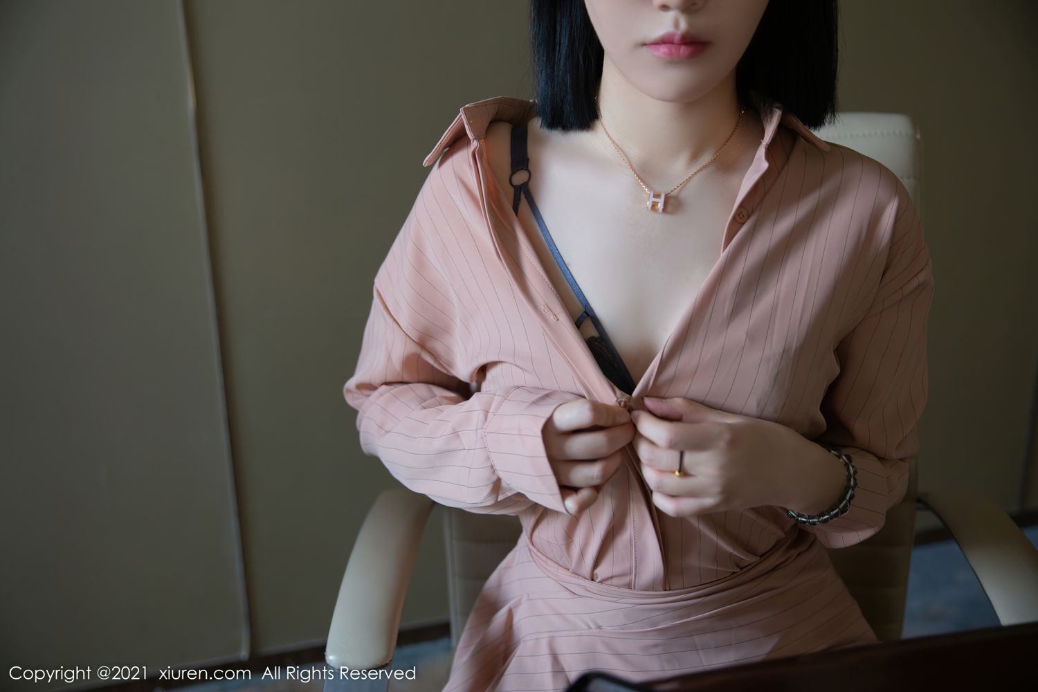 《秀人网 一颗甜蛋黄a(Yi Ke Tian Dan Huang) 内衣写真 No.4393》第12张,模特一颗甜蛋黄a(Yi Ke Tian Dan Huang),秀人网,内衣主题,全套81张