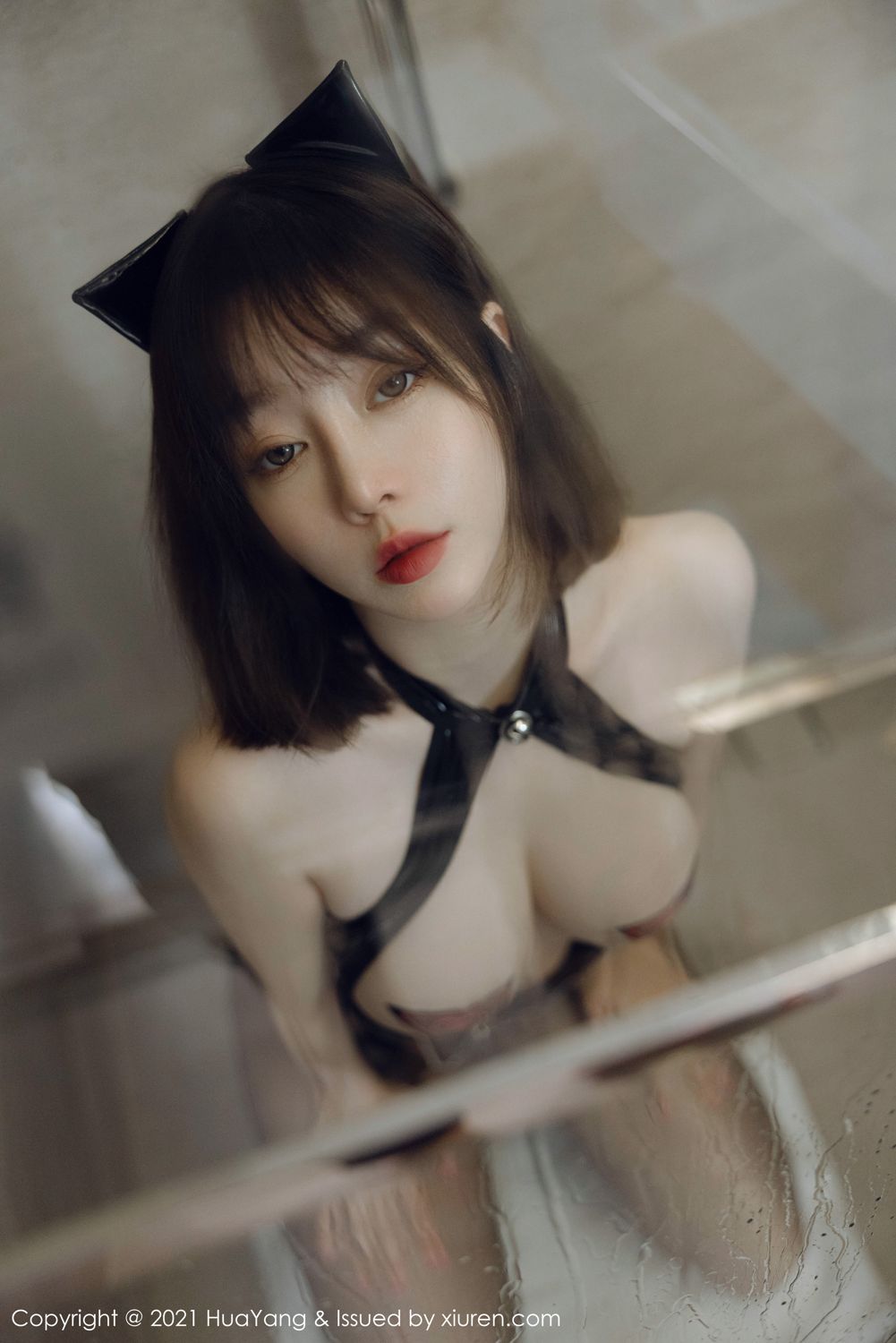 《花漾 王语纯(王雨纯) 制服写真 VOL.473》第48张，模特王语纯(王雨纯)，花漾，制服主题，全套59张