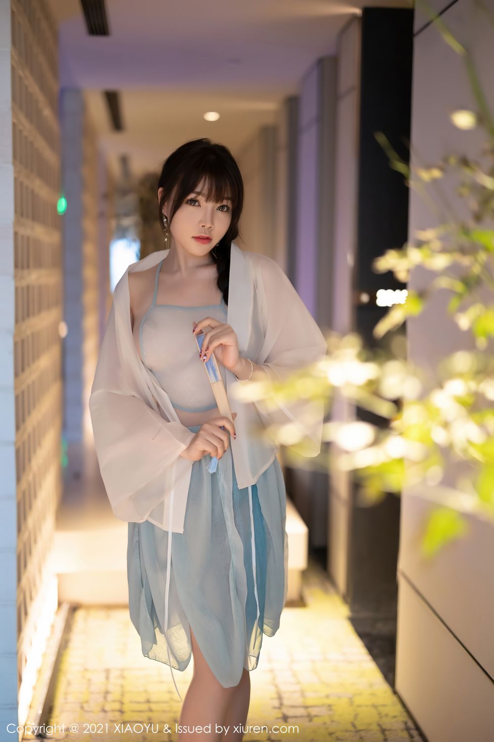 《语画界 熊佳 制服写真 VOL.679》第1张,模特熊佳,语画界,制服主题,全套95张