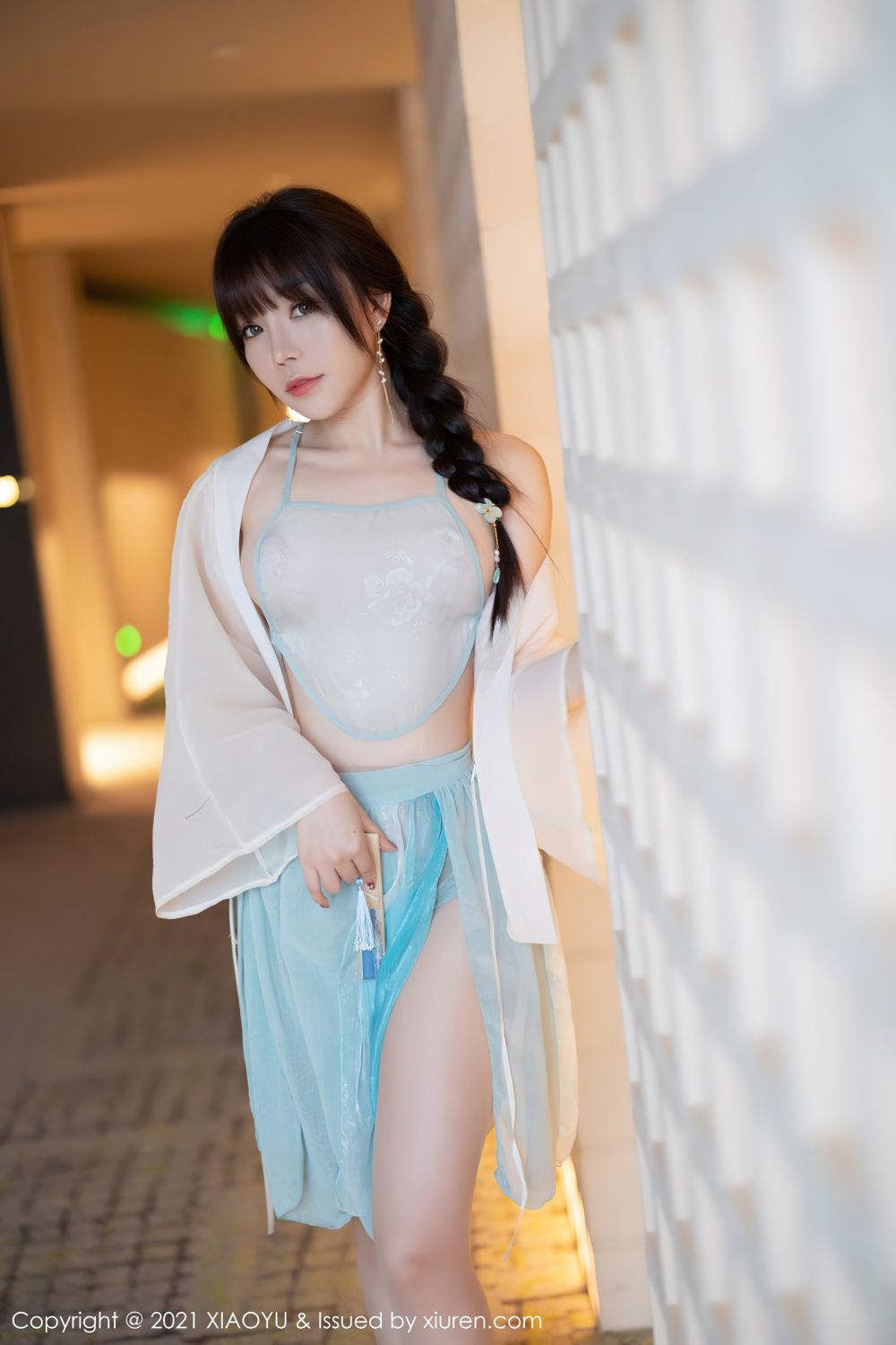 《语画界 熊佳 制服写真 VOL.679》第5张,模特熊佳,语画界,制服主题,全套95张
