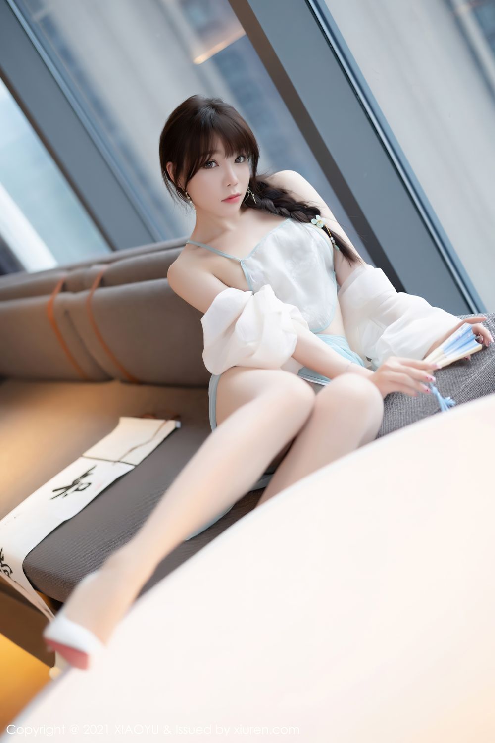 《语画界 熊佳 制服写真 VOL.679》第35张，模特熊佳，语画界，制服主题，全套95张
