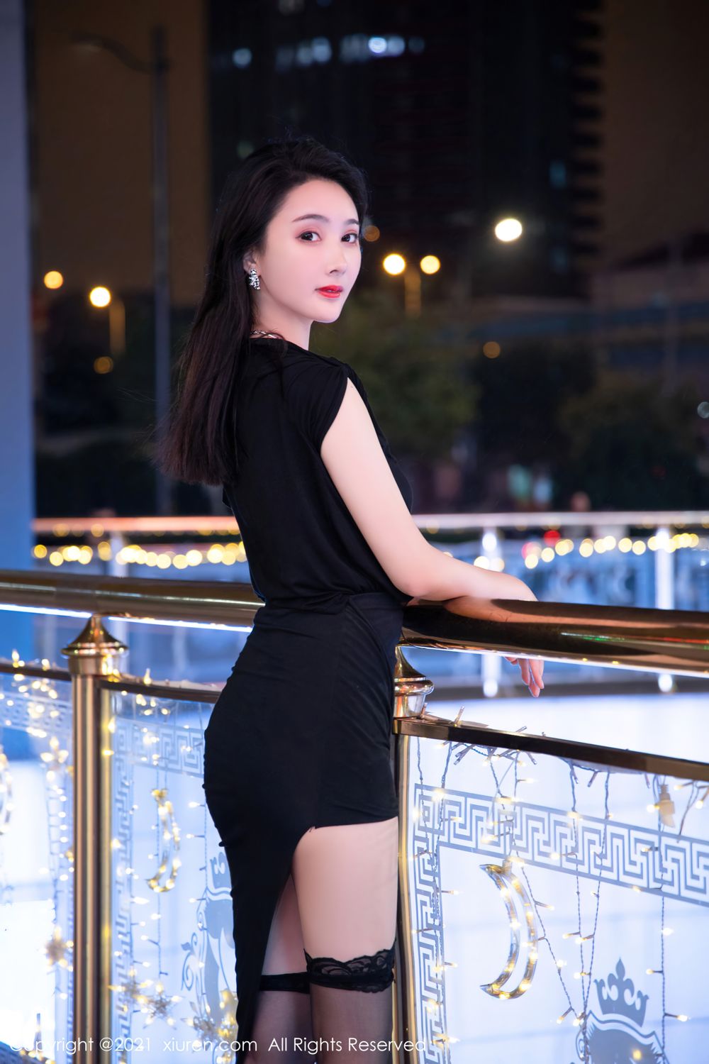 《秀人网 Summer宝宝 黑丝写真 No.4400》第4张,模特Summer宝宝,秀人网,黑丝主题,全套60张