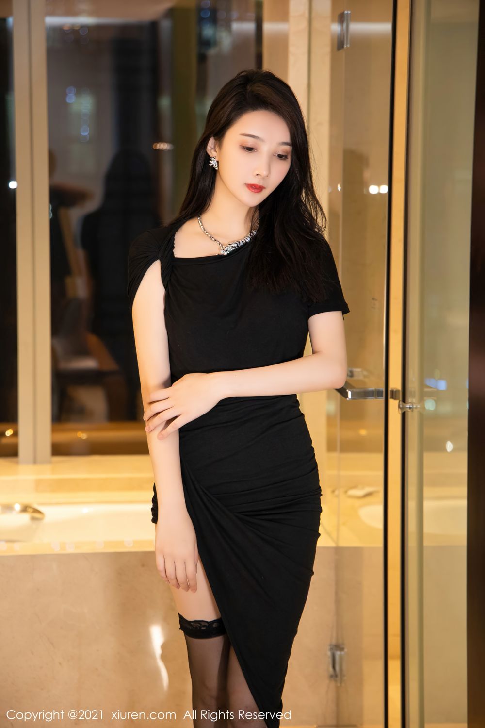 《秀人网 Summer宝宝 黑丝写真 No.4400》第11张,模特Summer宝宝,秀人网,黑丝主题,全套60张