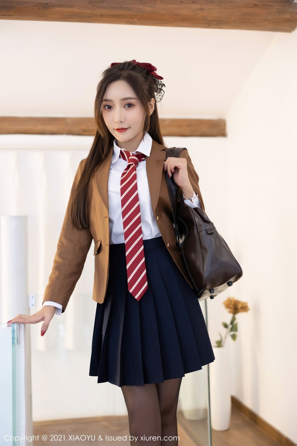 《语画界 王馨瑶(Yanni) 制服写真 VOL.685》第16张，模特王馨瑶(Yanni)，语画界，制服主题，全套80张