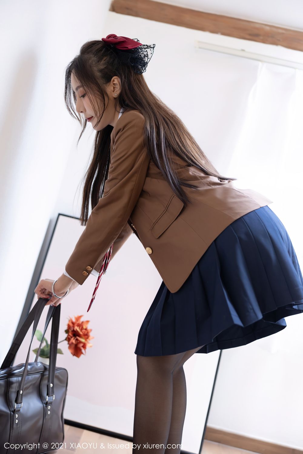《语画界 王馨瑶(Yanni) 制服写真 VOL.685》第17张，模特王馨瑶(Yanni)，语画界，制服主题，全套80张