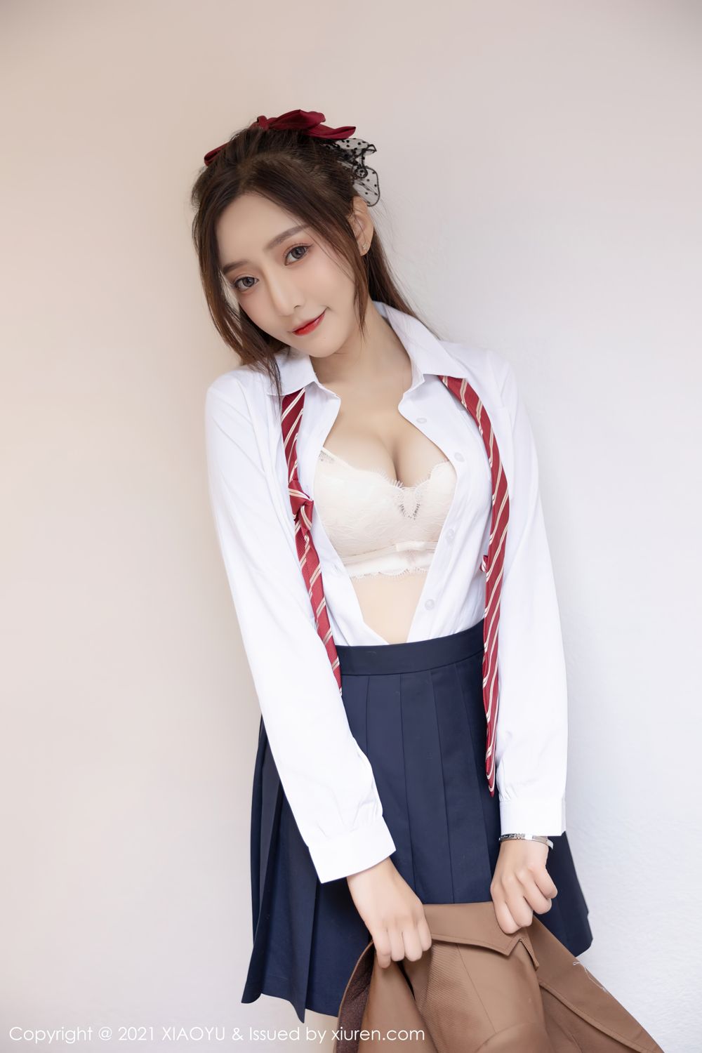 《语画界 王馨瑶(Yanni) 制服写真 VOL.685》第32张，模特王馨瑶(Yanni)，语画界，制服主题，全套80张