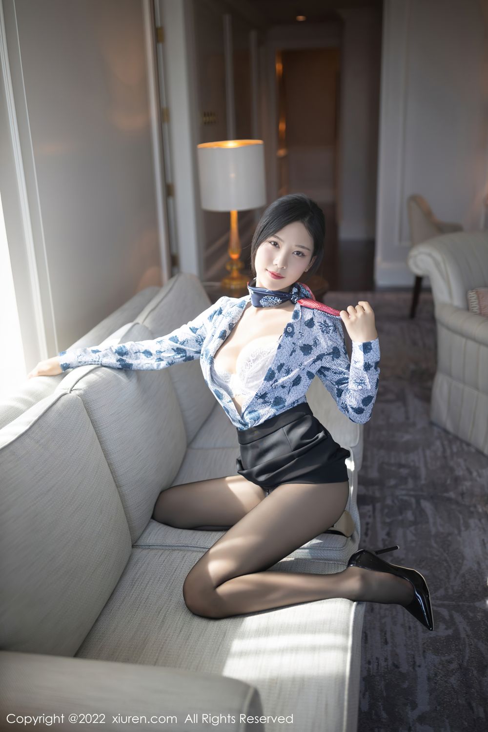 《秀人网 陈若依(抖娘利世) 黑丝写真 No.4430》第37张,模特陈若依(抖娘利世),秀人网,黑丝主题,全套79张