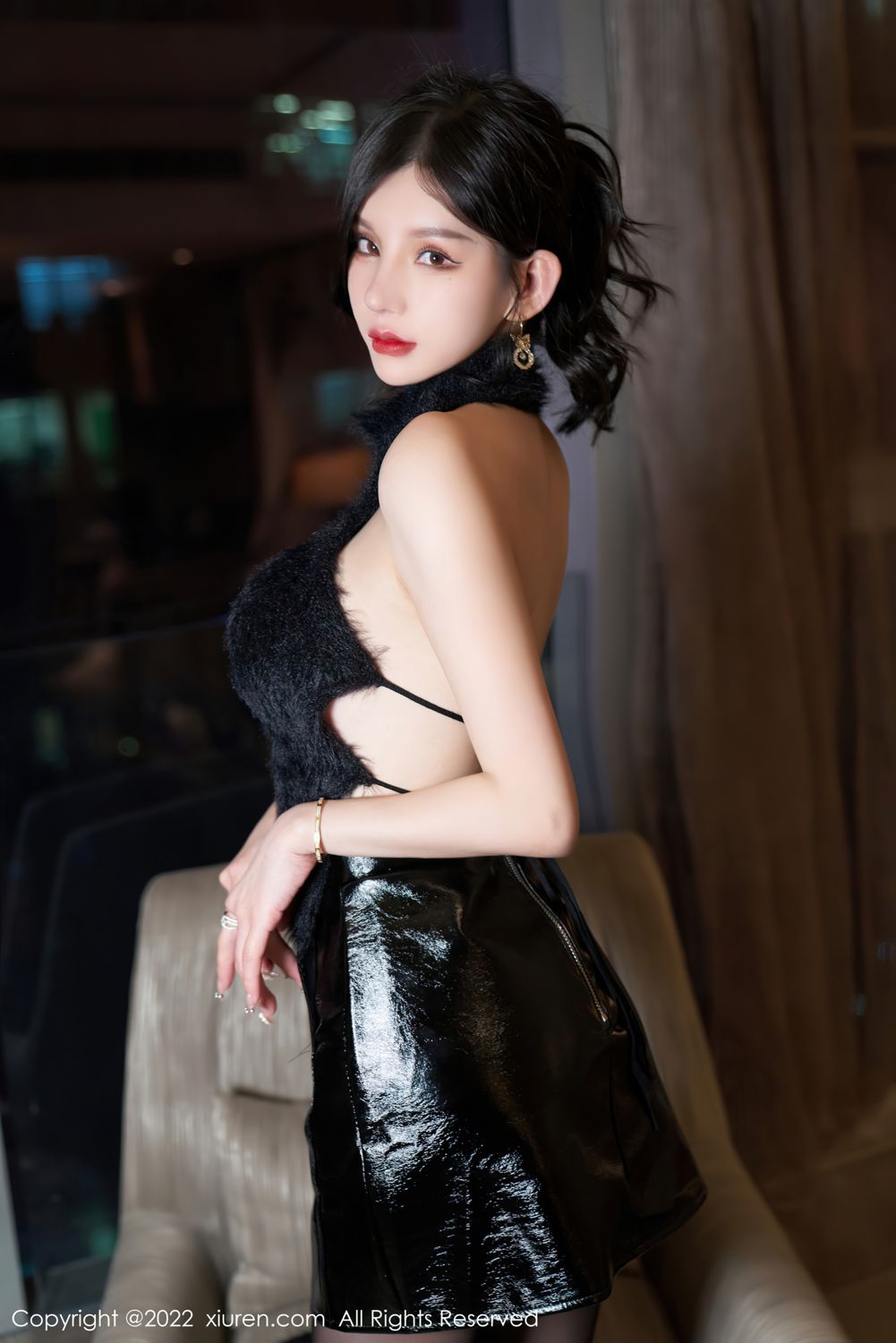 《秀人网 周于希dummy(Dummy Zhou)、许诺Sabrina(Sabrina) 黑丝写真 No.4437》第29张,模特周于希dummy(Dummy Zhou)、许诺Sabrina(Sabrina),秀人网,黑丝主题,全套79张