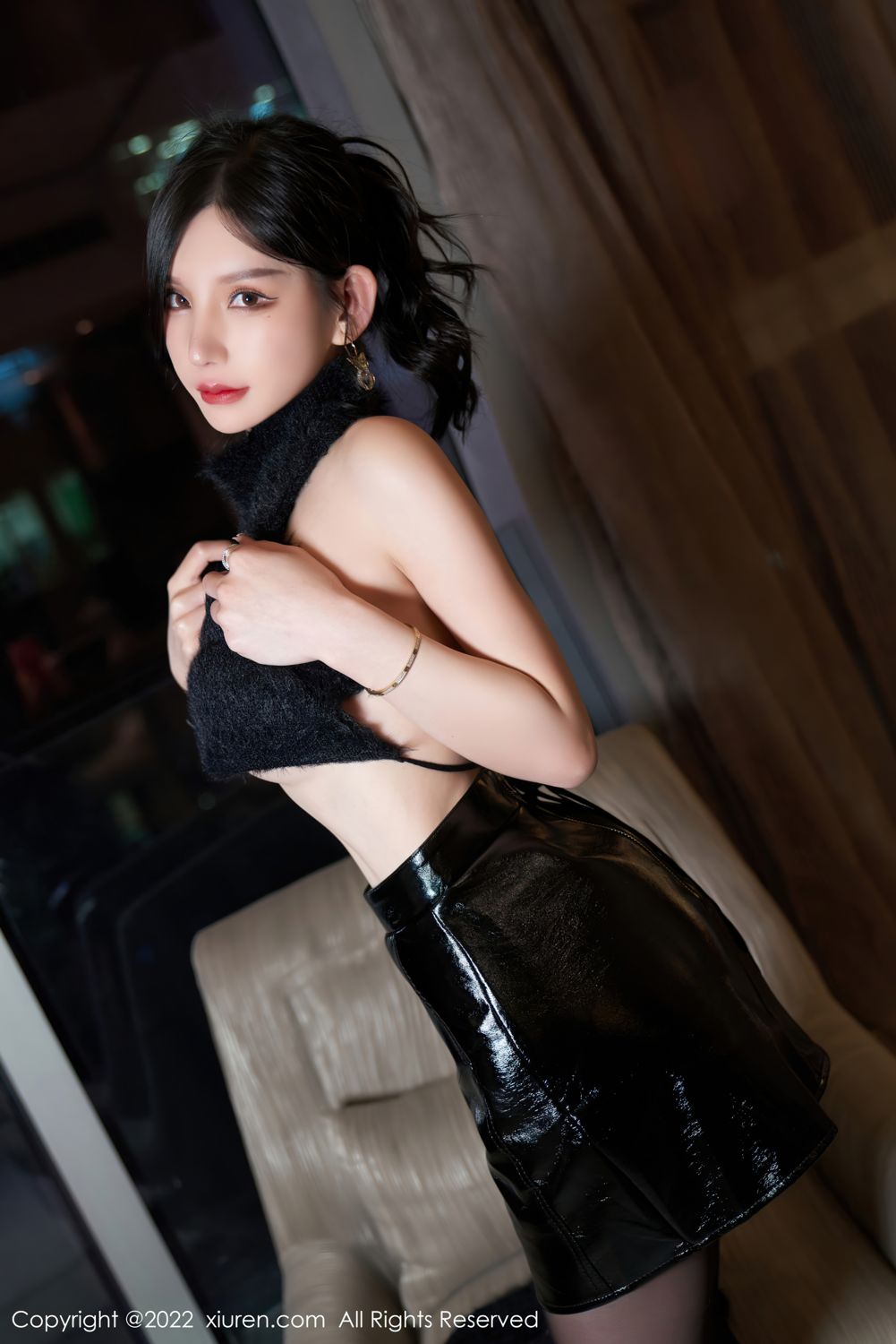 《秀人网 周于希dummy(Dummy Zhou)、许诺Sabrina(Sabrina) 黑丝写真 No.4437》第31张,模特周于希dummy(Dummy Zhou)、许诺Sabrina(Sabrina),秀人网,黑丝主题,全套79张