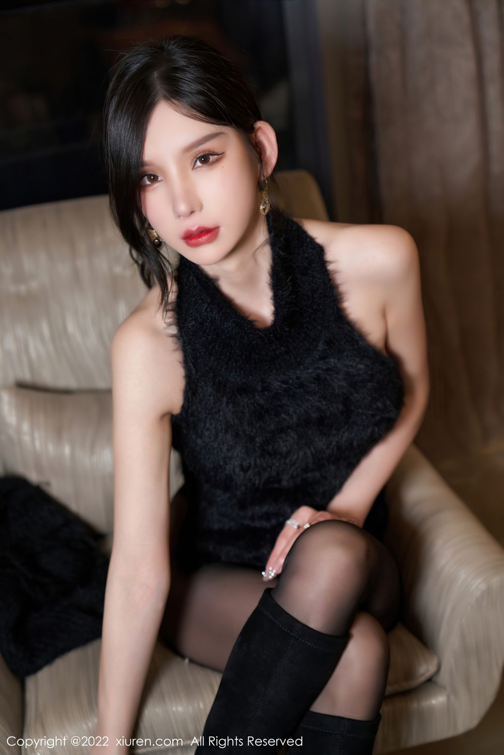 《秀人网 周于希dummy(Dummy Zhou)、许诺Sabrina(Sabrina) 黑丝写真 No.4437》第42张,模特周于希dummy(Dummy Zhou)、许诺Sabrina(Sabrina),秀人网,黑丝主题,全套79张