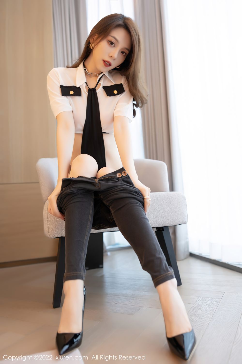 《秀人网 言沫(Yan Mo) 制服写真 No.4427》第42张,模特言沫(Yan Mo),秀人网,制服主题,全套65张