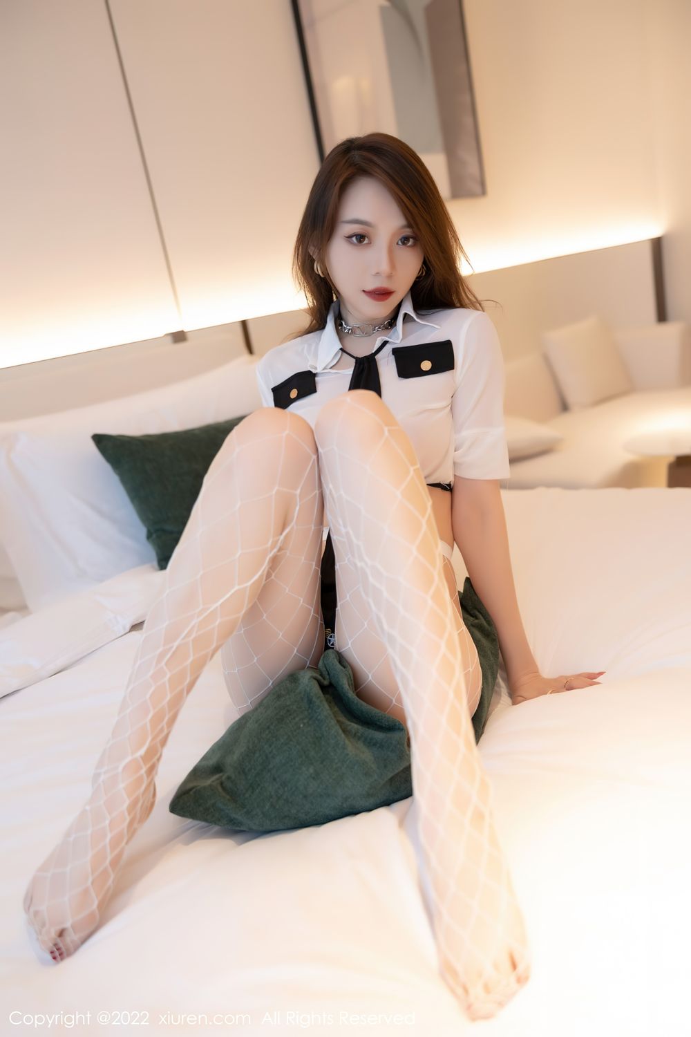 《秀人网 言沫(Yan Mo) 制服写真 No.4427》第58张,模特言沫(Yan Mo),秀人网,制服主题,全套65张