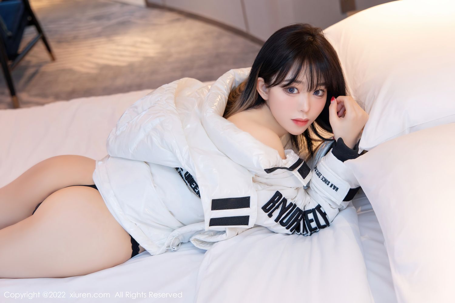 《秀人网 小奶瓶呜呜(Xiao Nai Ping Wu Wu) 内衣写真 No.4470》第39张,模特小奶瓶呜呜(Xiao Nai Ping Wu Wu),秀人网,内衣主题,全套78张