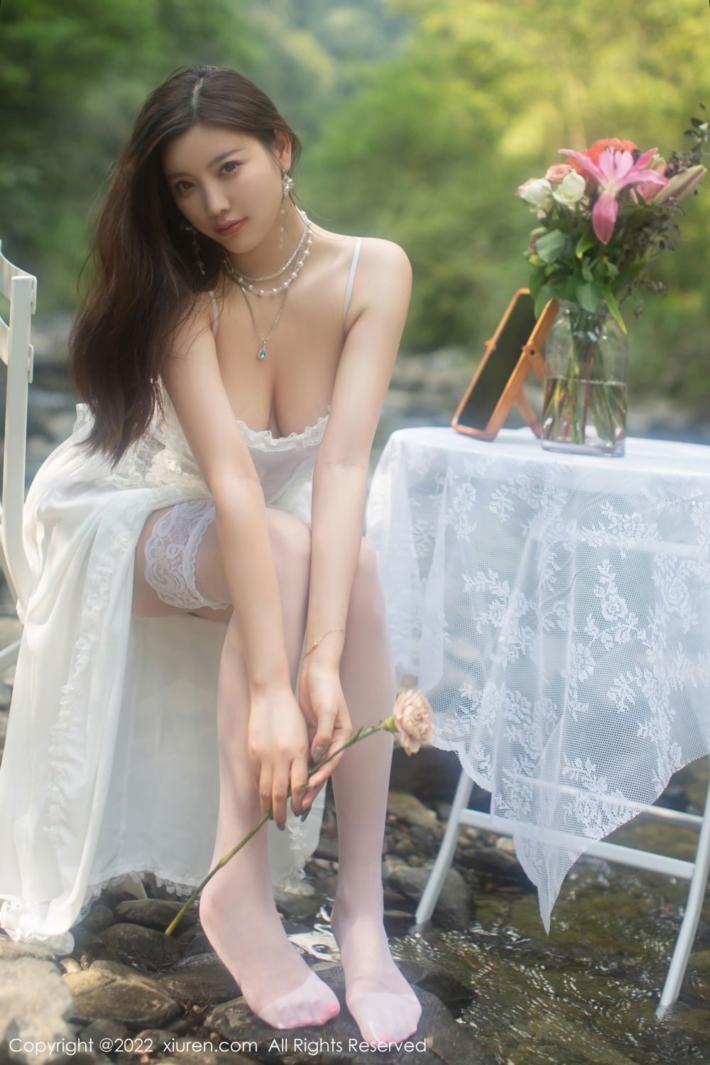 《秀人网 杨晨晨 户外写真 No.4564》第7张,模特杨晨晨,秀人网,户外主题,全套86张
