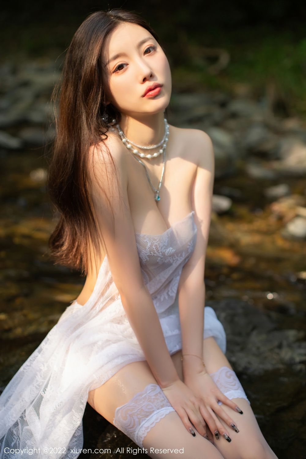 《秀人网 杨晨晨 户外写真 No.4564》第34张,模特杨晨晨,秀人网,户外主题,全套86张