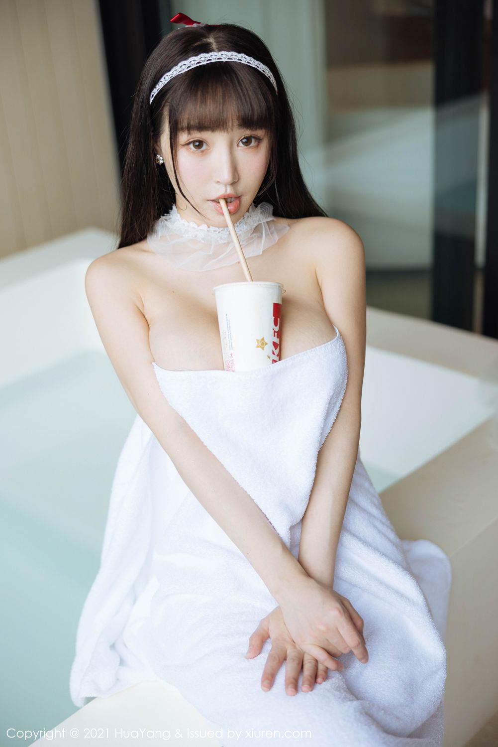 《花漾 朱可(barbie可儿) 制服写真 VOL.477》第46张,模特朱可(barbie可儿),花漾,制服主题,全套52张