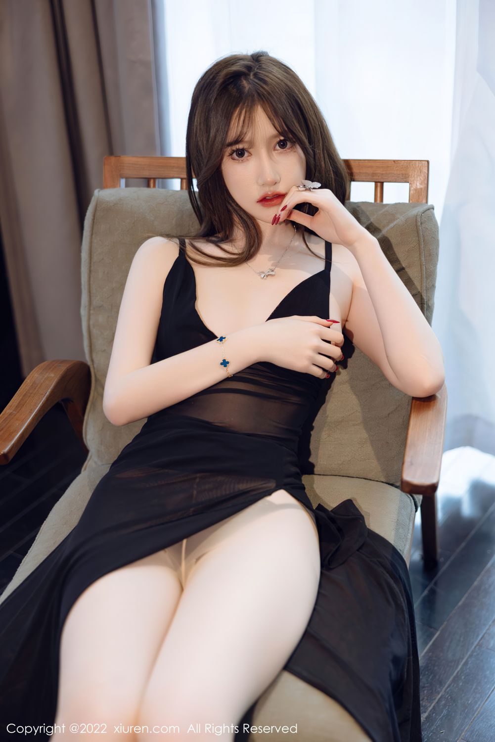 《秀人网 美桃酱(Mei Tao Jiang) 内衣写真 No.4460》第47张,模特美桃酱(Mei Tao Jiang),秀人网,内衣主题,全套57张