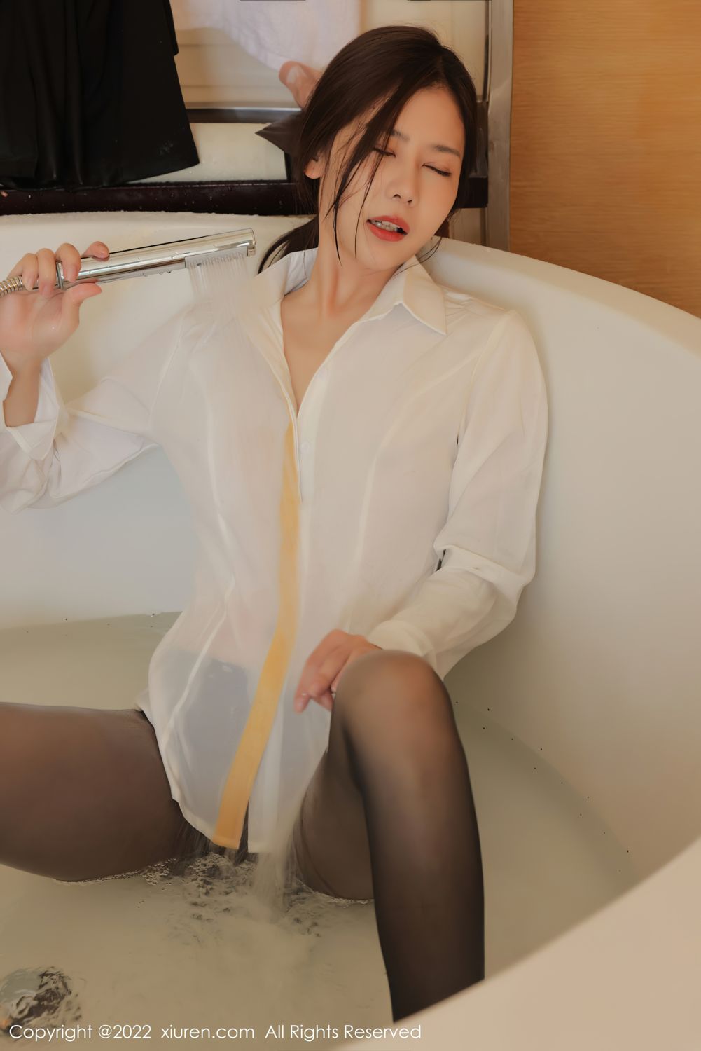 《秀人网 尹甜甜(Yi Tian Tian) 黑丝写真 No.4472》第56张,模特尹甜甜(Yi Tian Tian),秀人网,黑丝主题,全套82张