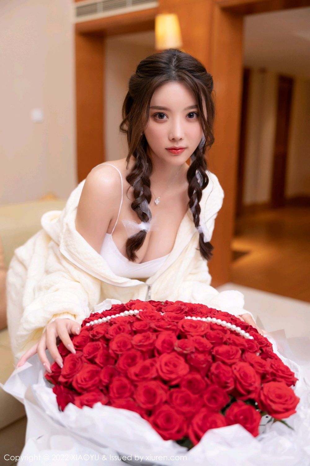 《语画界 杨晨晨 制服写真 VOL.729》第9张,模特杨晨晨,语画界,制服主题,全套73张