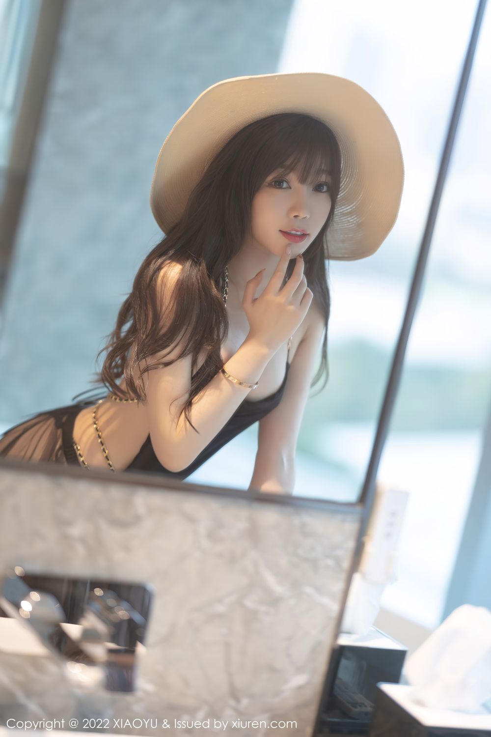 《语画界 芝芝Booty 制服写真 VOL.701》第24张,模特芝芝Booty,语画界,制服主题,全套93张