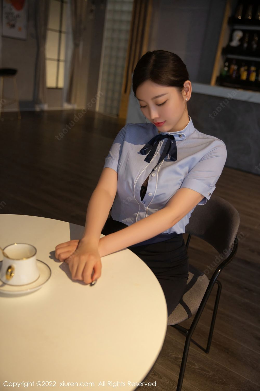 《秀人网 杨晨晨 黑丝写真 No.4627》第18张,模特杨晨晨,秀人网,黑丝主题,全套83张