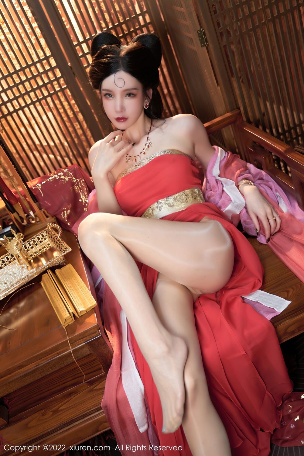 《秀人网 周于希dummy(Dummy Zhou) 性感写真 No.4575》第52张,模特周于希dummy(Dummy Zhou),秀人网,性感主题,全套72张