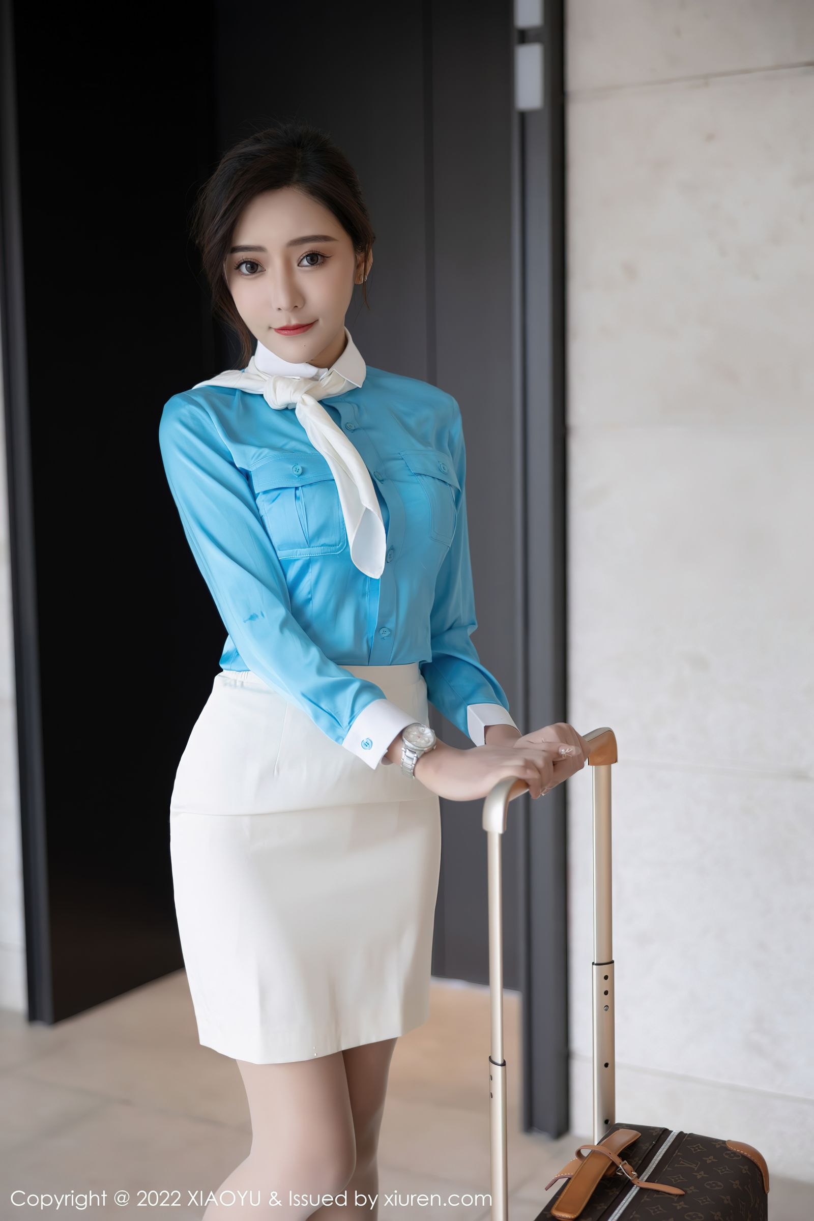 《语画界 王馨瑶(Yanni) 制服写真 VOL.710》第1张，模特王馨瑶(Yanni)，语画界，制服主题，全套71张