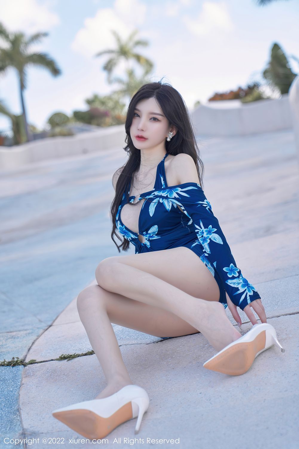 《秀人网 周于希dummy(Dummy Zhou) 性感写真 No.4563》第37张，模特周于希dummy(Dummy Zhou)，秀人网，性感主题，全套72张