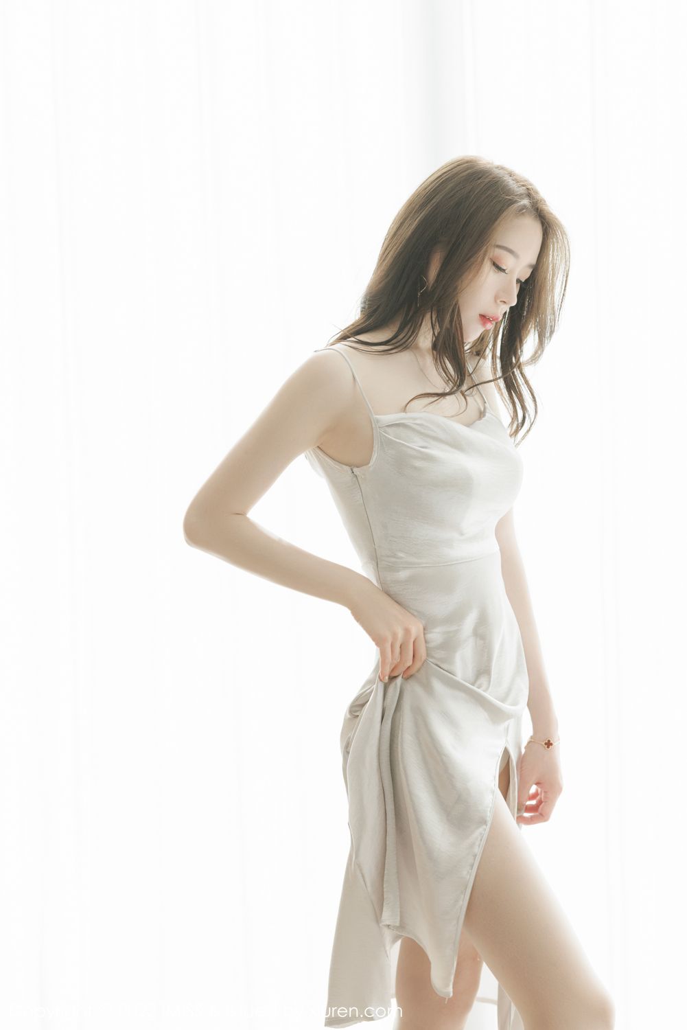 《爱蜜社 梦心玥(Candice) 制服写真 VOL.650》第11张,模特梦心玥(Candice),爱蜜社,制服主题,全套63张