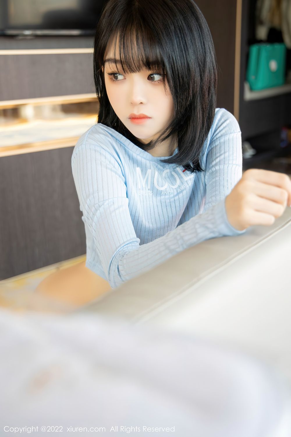 《秀人网 小奶瓶呜呜(Xiao Nai Ping Wu Wu) 性感写真 No.4584》第31张,模特小奶瓶呜呜(Xiao Nai Ping Wu Wu),秀人网,性感主题,全套94张