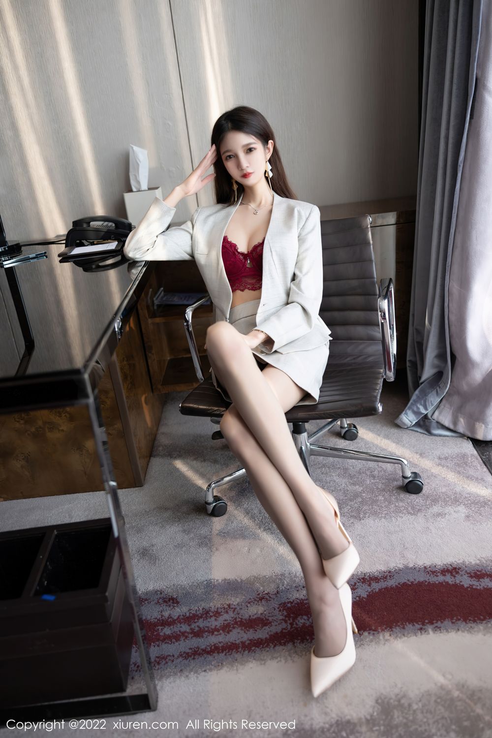 《秀人网 程程程(Cheng Cheng Cheng) 高清写真 No.4713》第18张,模特程程程(Cheng Cheng Cheng),秀人网,全套74张