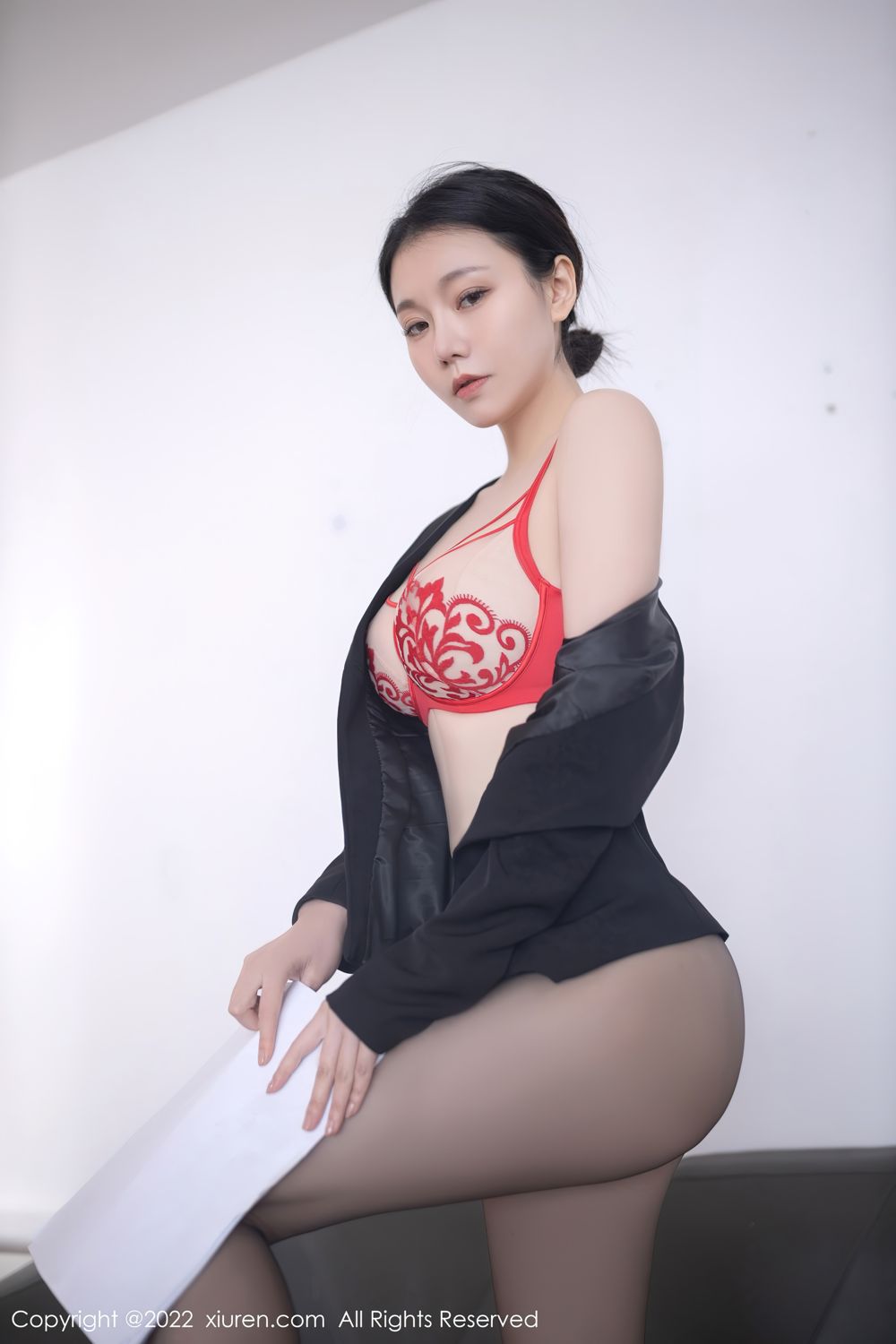 《秀人网 安然Maleah(An Ran Maleah) 黑丝写真 No.4755》第53张，模特安然Maleah(An Ran Maleah)，秀人网，黑丝主题，全套81张