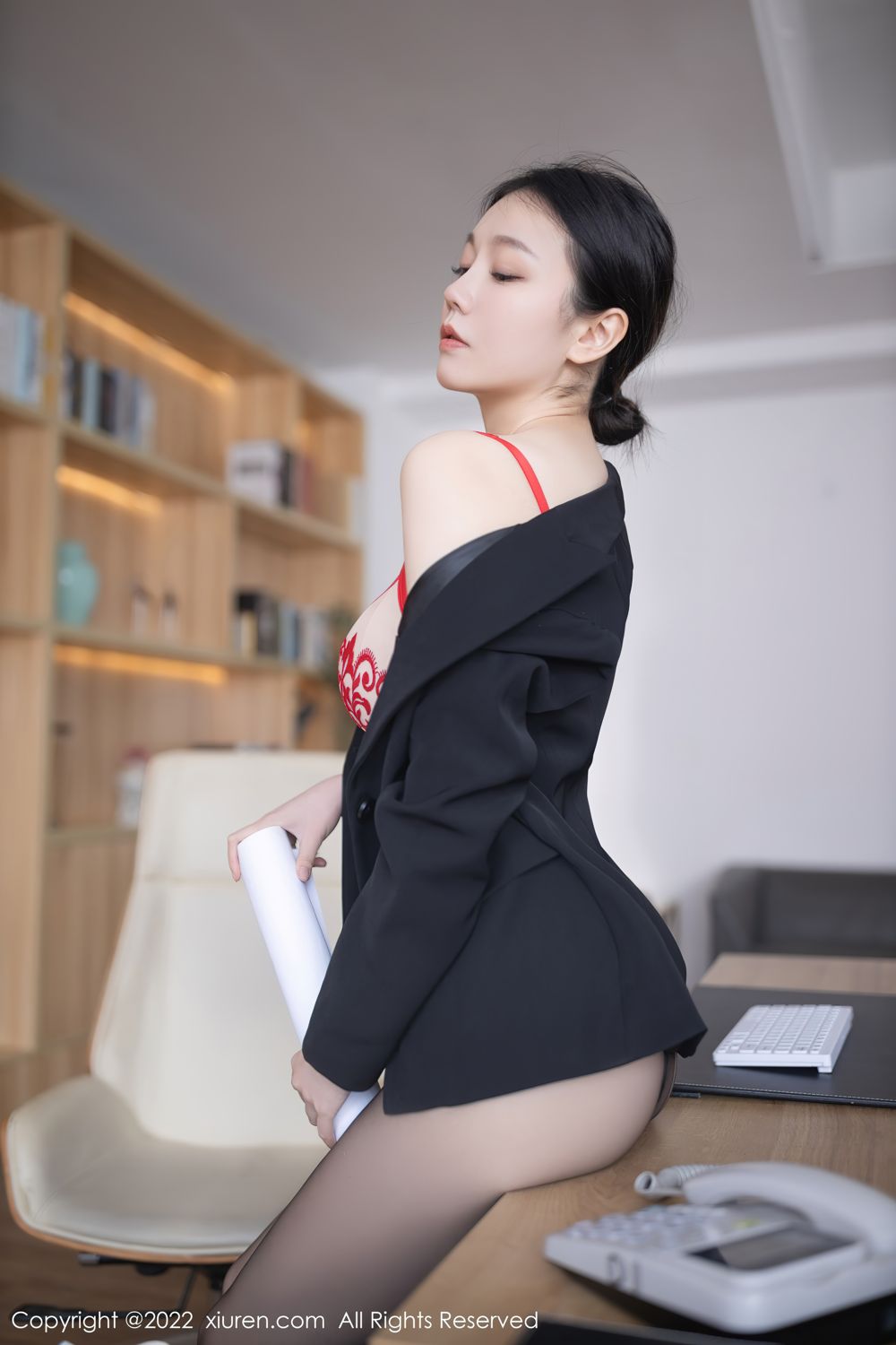 《秀人网 安然Maleah(An Ran Maleah) 黑丝写真 No.4755》第63张，模特安然Maleah(An Ran Maleah)，秀人网，黑丝主题，全套81张