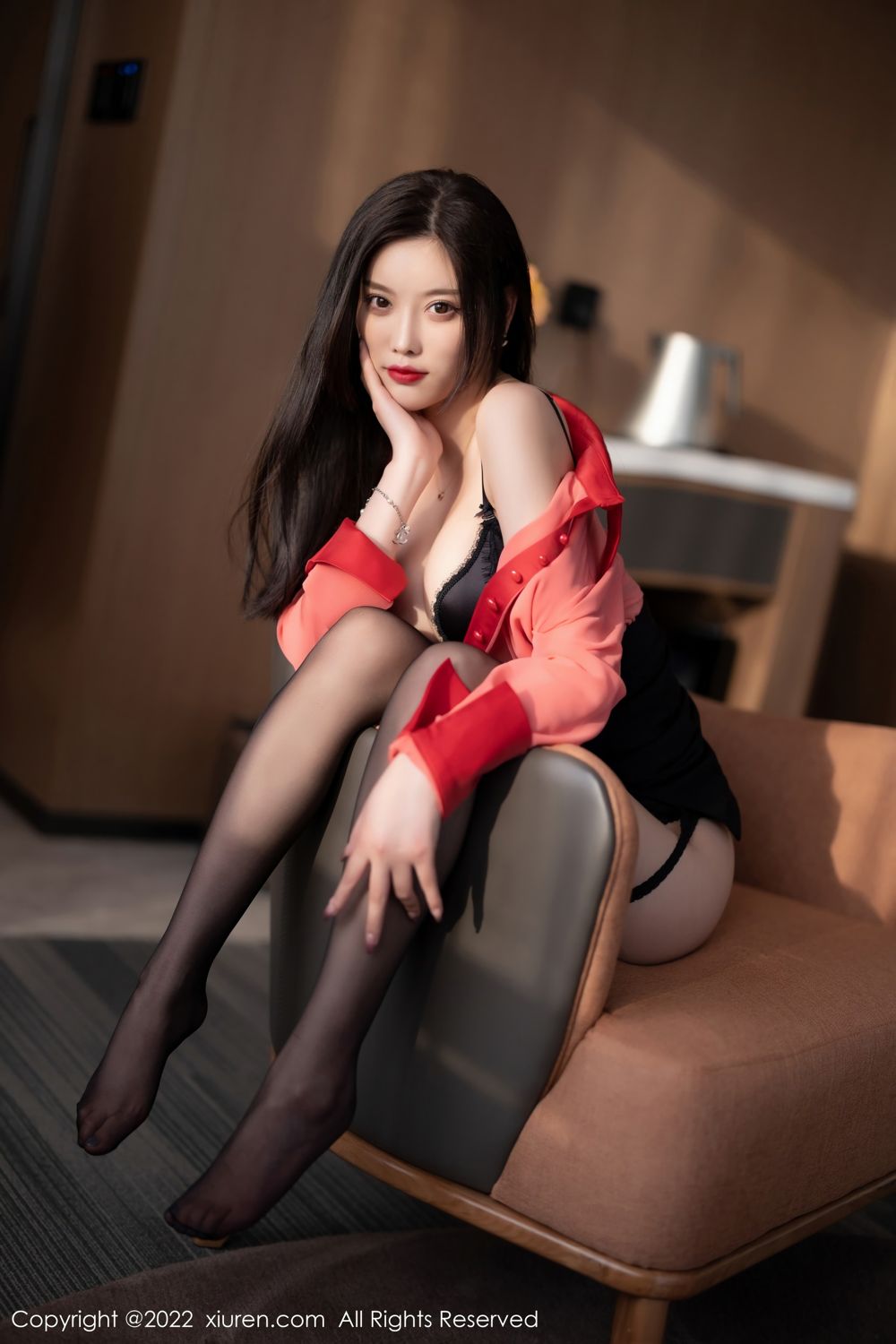 《秀人网 杨晨晨 黑丝写真 No.4928》第74张,模特杨晨晨,秀人网,黑丝主题,全套78张